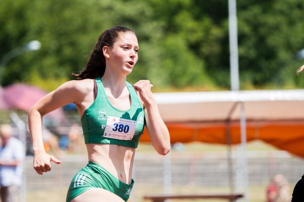 Leonie Wellbrock (TSV Wehdel) am 03.07.2022 waehrend den NLV+BLV Leichtathletik-Landesmeisterschaften im Jahnstadion in Goettingen (Tag 1)